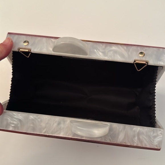 🦄BARI LYNN Unicorn Acrylic Box Bag w/glitter - Picture 5 of 8